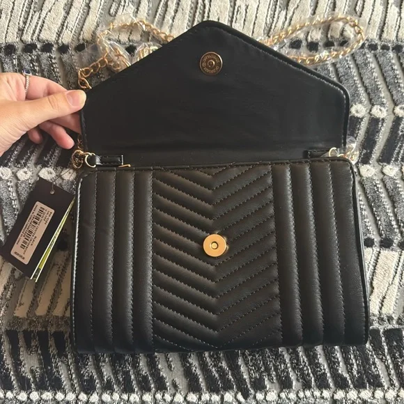 Badgley Mischka Black vegan leather Chevron Quilted Crossbody NWT DEADSTOCK - Picture 5 of 11